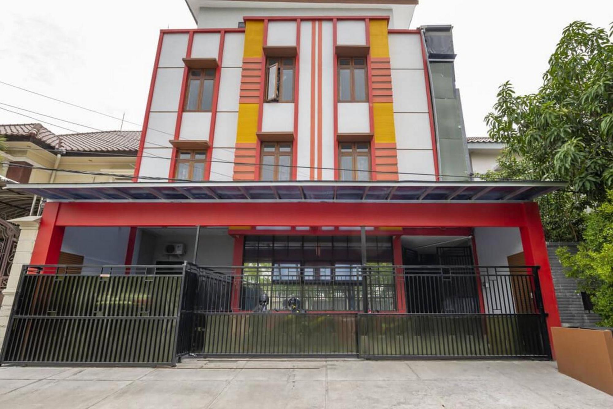 Reddoorz @ Jemursari Surabaya 2 Eksteriør bilde